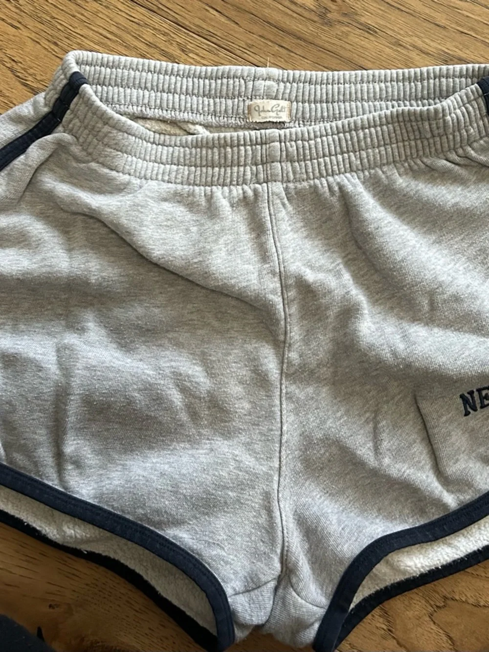 Brandy New York sweatshorts - Picture 3 of 3